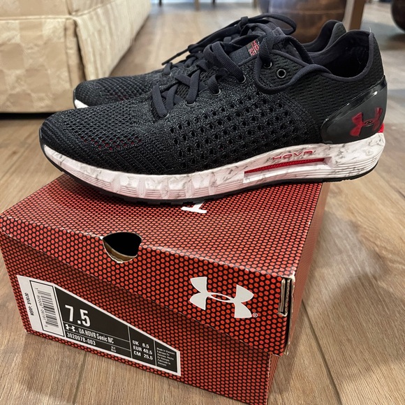 Under Armour HOVR Women’s Size 7.5 (brand new with box) - Picture 3 of 7